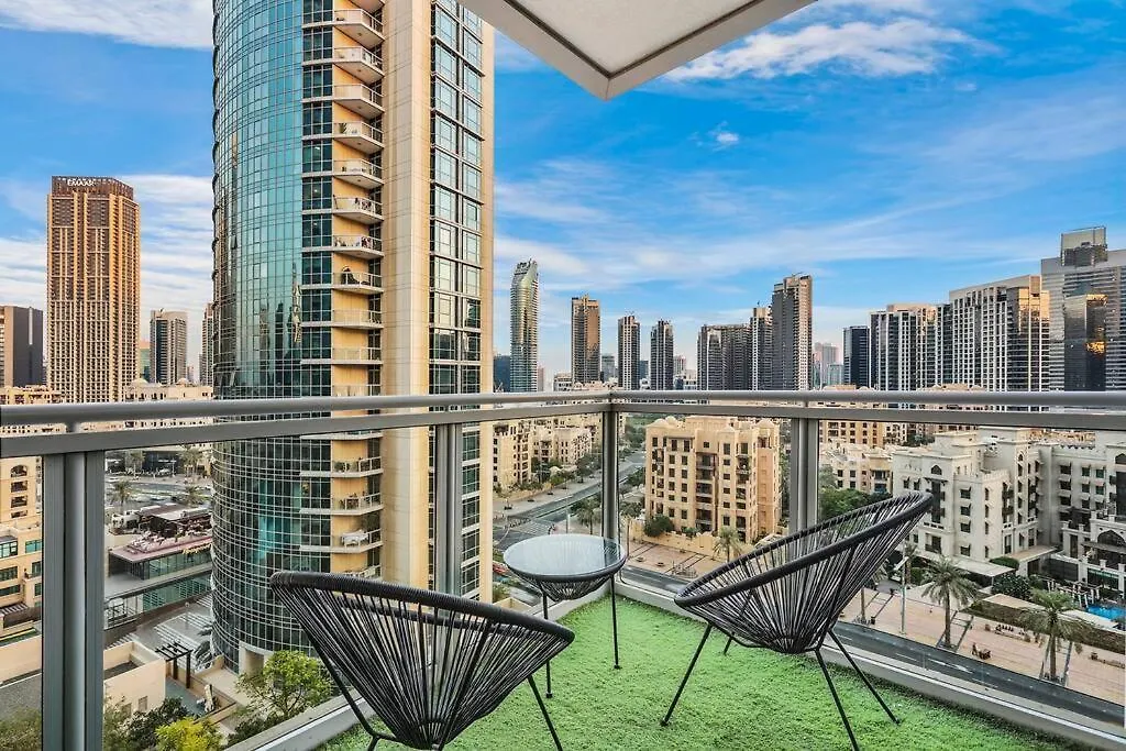 Apartment First Class 2Br With Full Dubai Downtown Skyline View